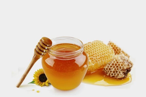 فوائد العسل على الريق