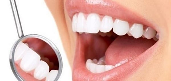 إزالة الجير من الأسنان بالطب البديل