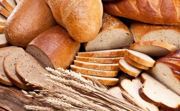 تفسير رؤية الخبز في المنام للعزباء والمتزوجة والحامل