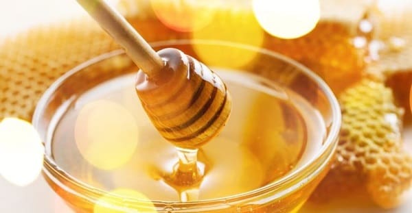  فوائد الماء مع العسل وقيمته الغذائية