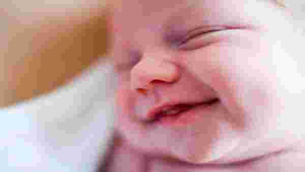 اعراض حساسية لبن الأم عند الرضع زيادة