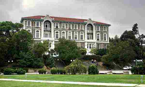 أفضل خمس جامعات للدراسة في تركيا