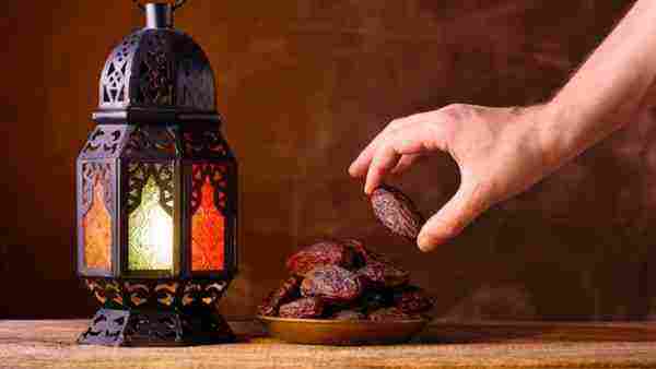 تفسير حلم الافطار في رمضان