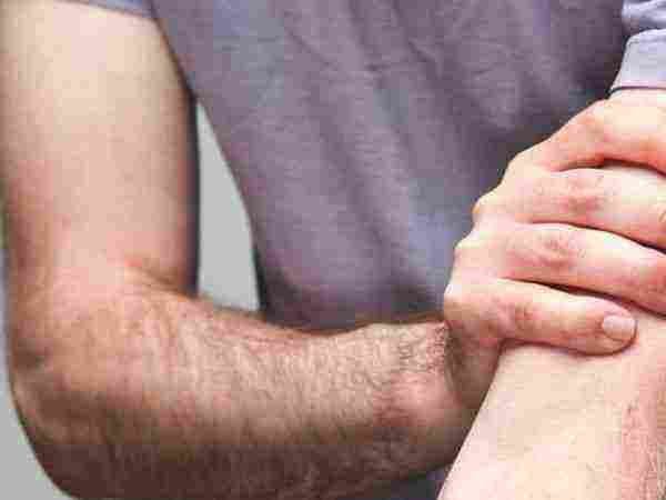 طرق التخلص من حدوث ألم اليد اليسرى