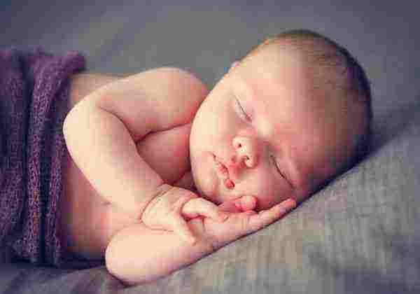 معلومات عن تربية الاطفال حديثي الولادة