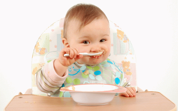 جدول تغذية الطفل في عمر سنتين وأطعمة تساعد على رفع مستوى الذكاء عند الأطفال زيادة