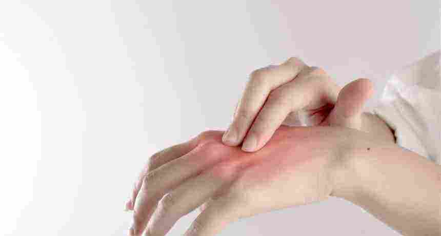 علاج تورم الاصابع بسبب ضربه بسهولة