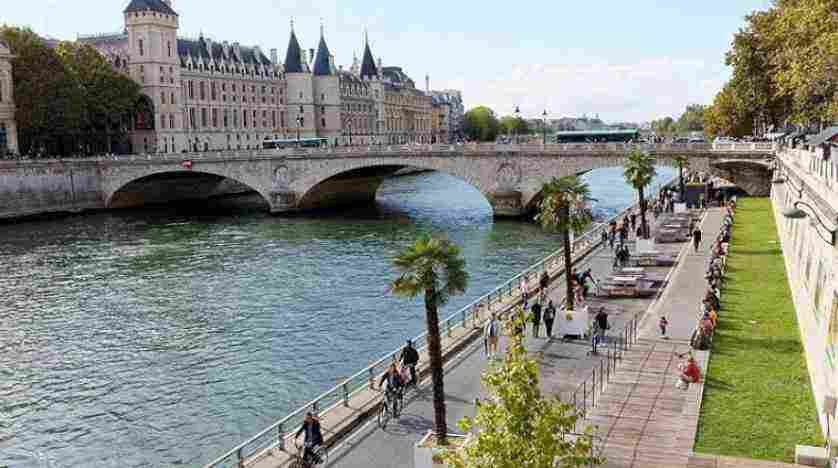اسم النهر الذي يمر من قلب باريس