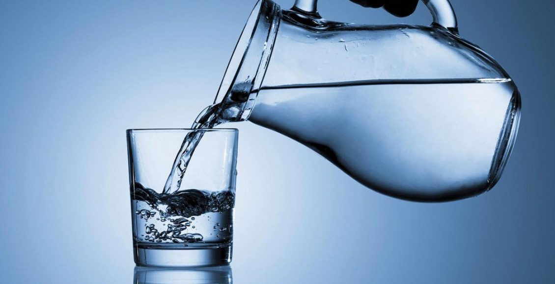 كم يستطيع الانسان العيش بدون ماء