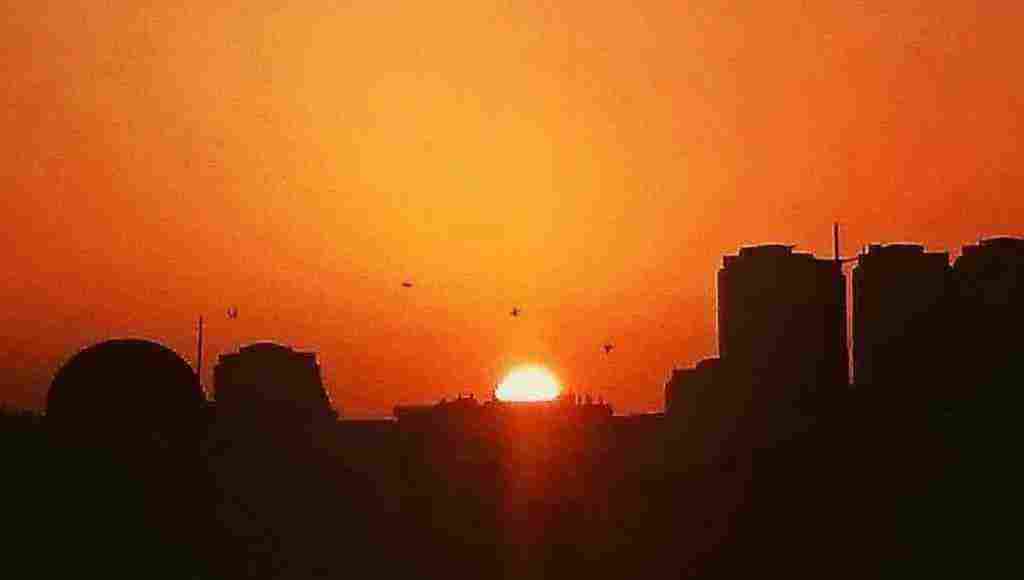 متى تشرق الشمس في الرياض