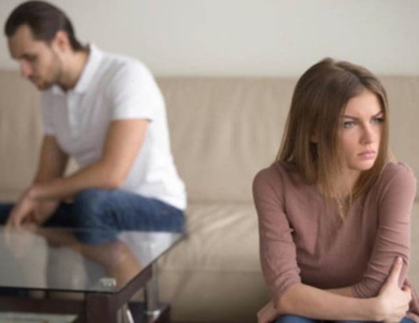 أسباب نفور الزوجة من زوجها وكيف يمكن التغلب على نفور الزوجة من زوجها ؟