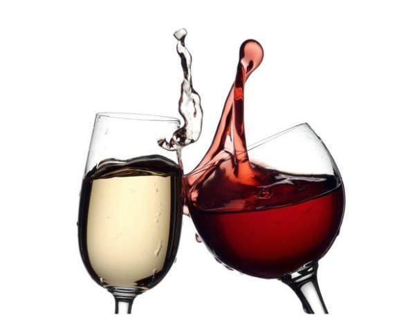 الفرق بين النبيذ والخمر والكحول