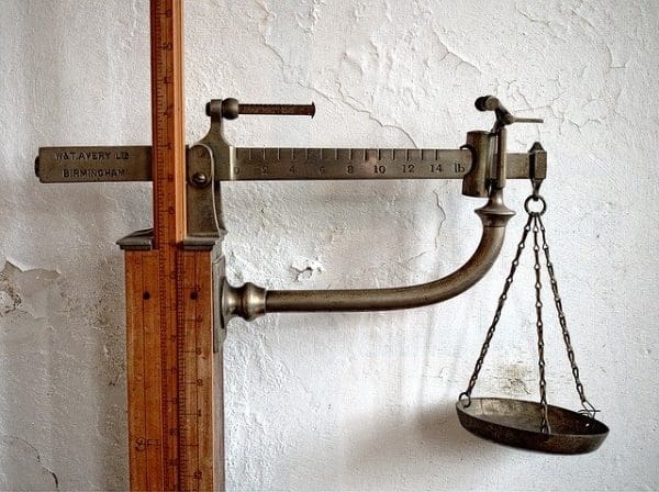 أدوات قياس الوزن