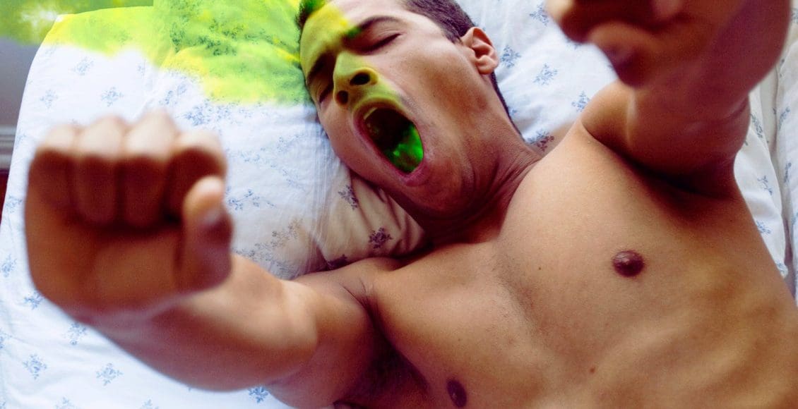 كيفية التخلص من رائحة الفم الكريهة عند الاستيقاظ من النوم