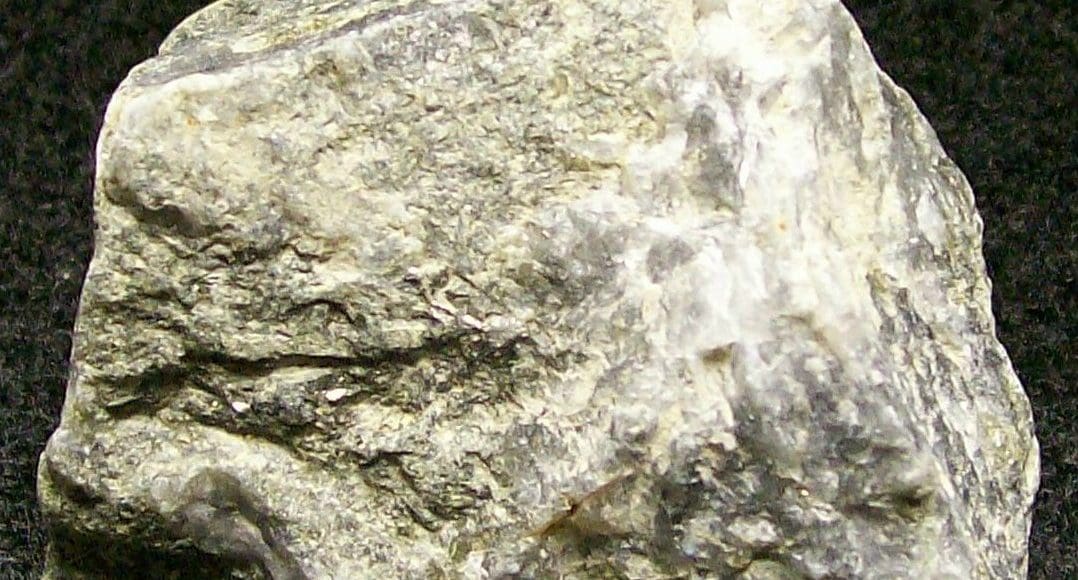 أنواع الصخور التي تحتوي على الذهب
