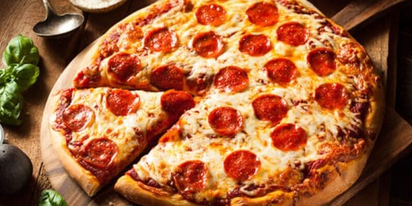 هل البيتزا تزيد الوزن