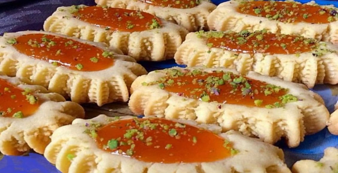 أنواع الحلويات الجزائرية بالصور والمقادير