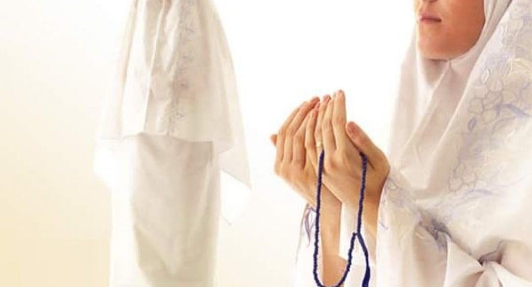 تفسير حلم الصلاة بدون حجاب للمتزوجة