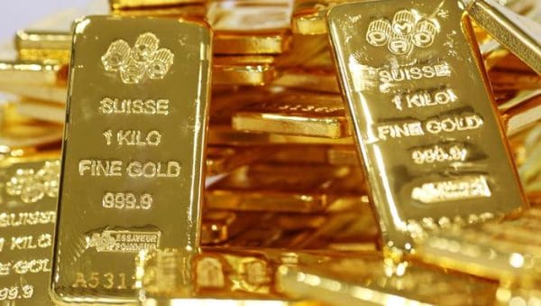 شراء الذهب من البنك الأهلي ومميزات وعيوب الاستثمار بها