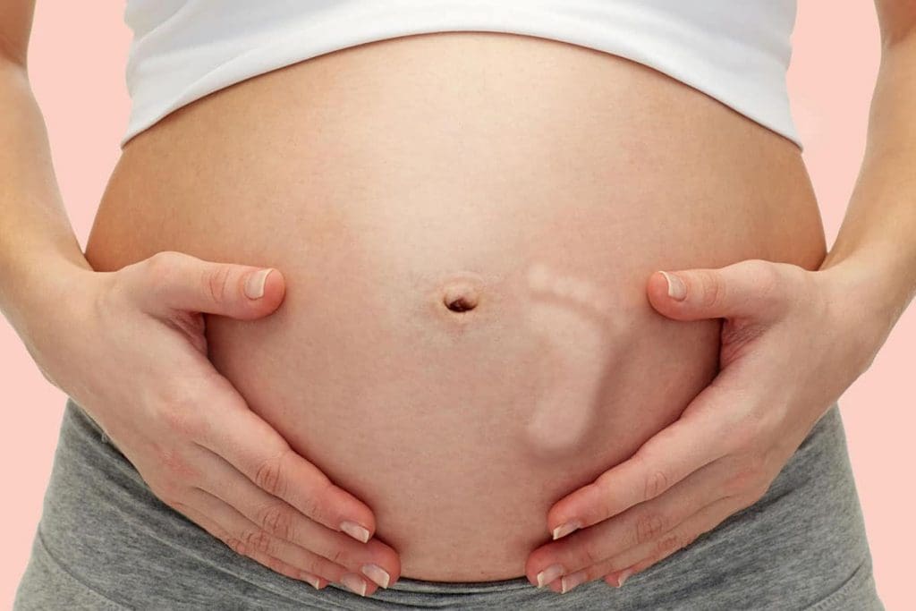 حركة الجنين أسفل البطن في الشهر الخامس وجنسه وأفضل أسباب حدوث ذلك زيادة