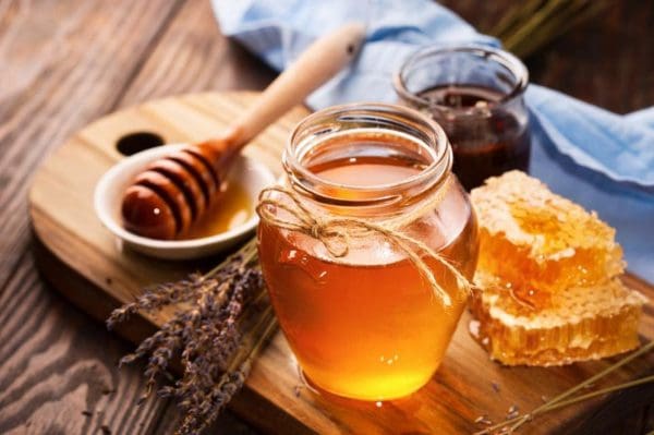 ظهر ، ظهر ، ظهر جزء وحده مفزوع  فوائد الجوز مع العسل واستخداماته – موقع زيادة
