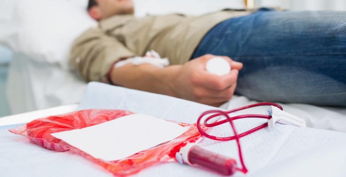أضرار التبرع بالدم وفوائده وشروطه