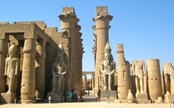 اقدم الحضارات التي نشأت في بلاد ما بين النهرين في العراق هي حضارة