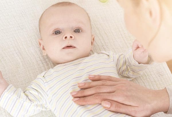 تصرف جماعي لسوء الحظ  6 طرق فعالة لعلاج الإمساك عند الرضع في الشهر الاول – زيادة