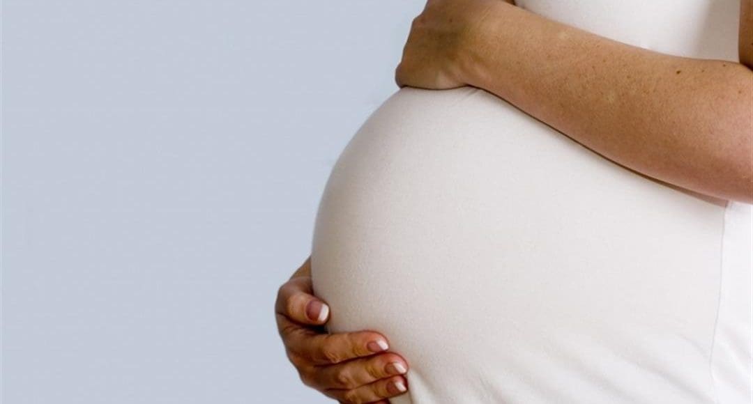 هل الصيام يؤثر على الحامل في الشهر السابع موقع زيادة