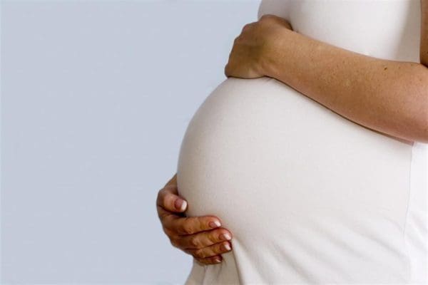 هل الصيام يؤثرعلى الحامل في الشهر السابع