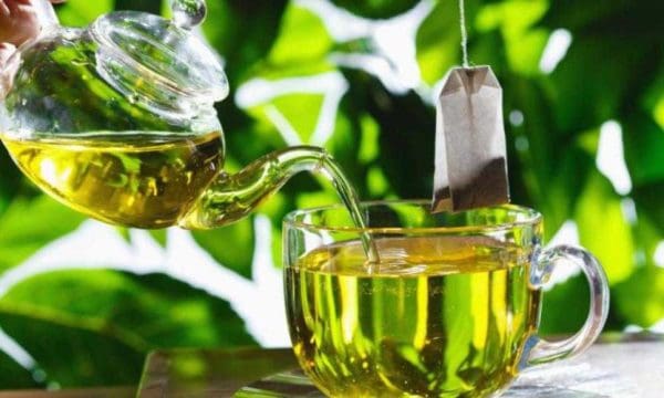 أضرار الشاي الأخضر على الدورة الشهرية