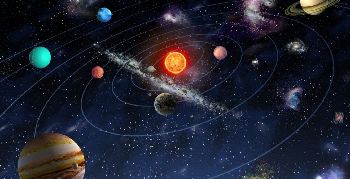 أكبر كواكب المجموعة الشمسية مكونه من 7 حروف
