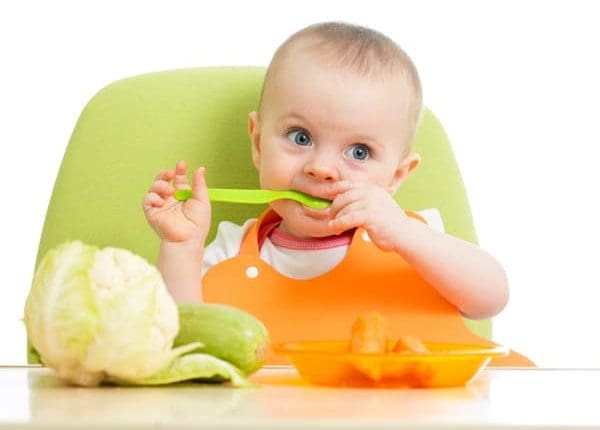5 أطعمة مفيدة للطفل في الشهر الخامس