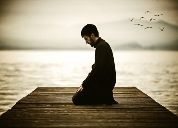 حكم من يتخلى عن الصلاة بعد شهر رمضان