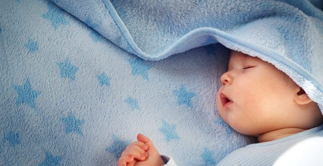 عدد ساعات نوم الطفل في الشهر الثالث