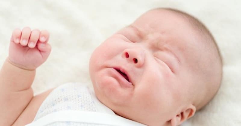 علاج الإمساك عند الرضع في الشهر السادس