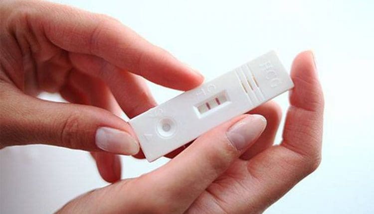 هل يظهر الحمل في تحليل البول قبل موعد الدورة بأسبوع