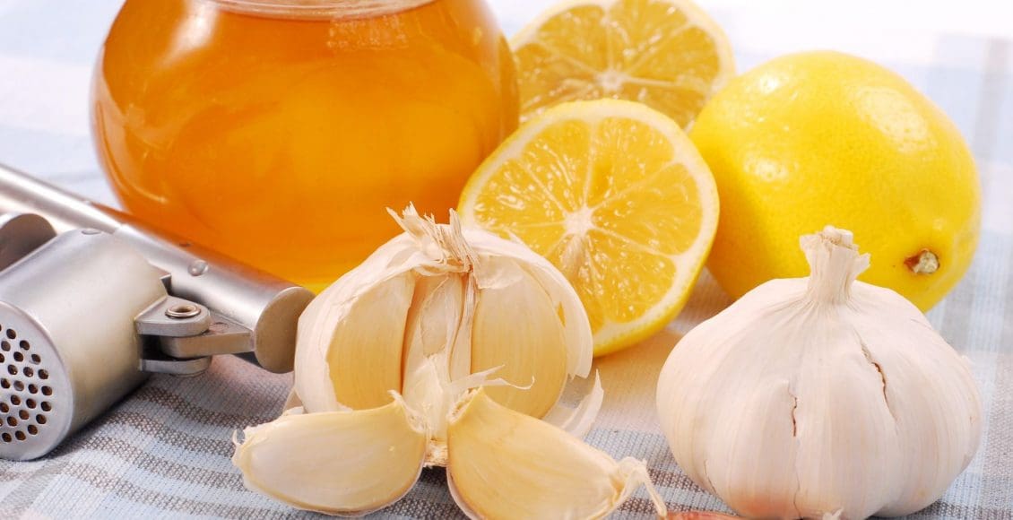 علاج انسداد الشرايين بالثوم والليمون والزنجبيل