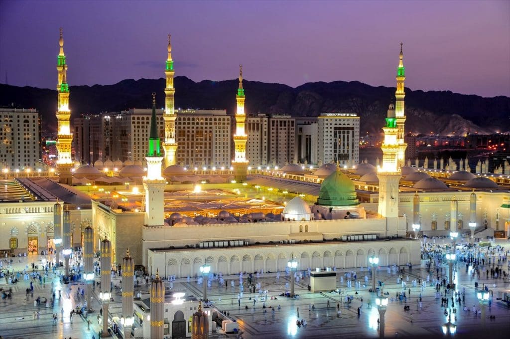 من اهم المعالم و الاثار الاسلامية الموجودة في المدينة المنورة