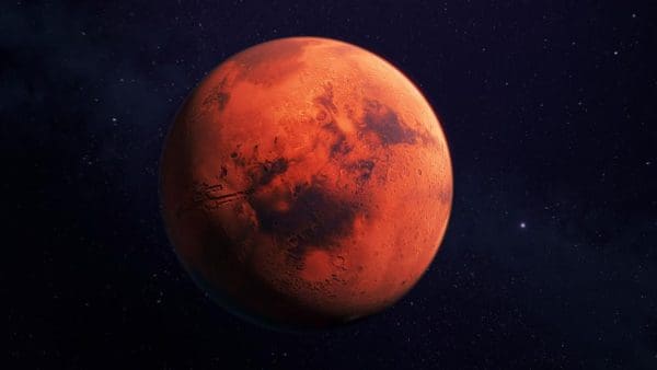 يتميز كوكب المريخ بلونه الأحمر نتيجة لوجود