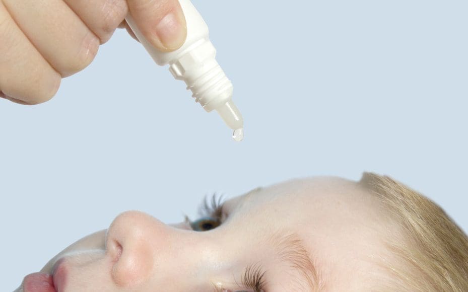قطرة العين للأطفال حديثي الولادة