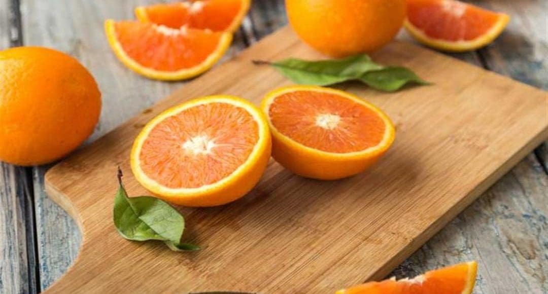 فوائد البرتقال للمعدة وأضراره