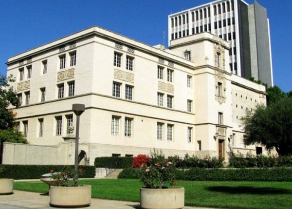 معهد كاليفورنيا للتكنولوجيا California Institute of Technology