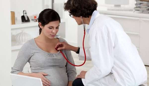 هل يؤثر خفقان القلب على الولادة