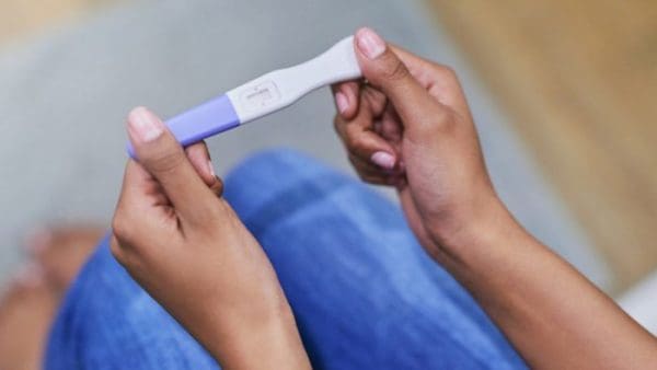 متى يُعطي اختبار الحمل نتيجة خاطئة