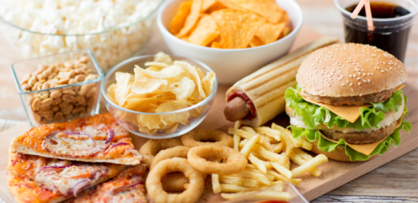 الأطعمة التي تسبب ارتفاع الكوليسترول