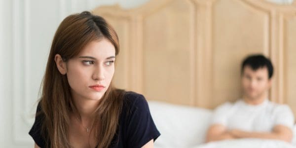 الأسباب التي تبيح للمرأة طلب الطلاق