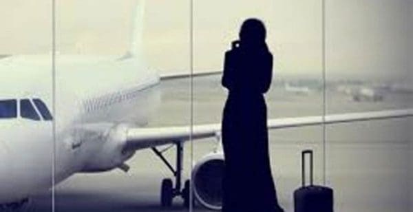 هل يجوز سفر المرأة دون محرم؟