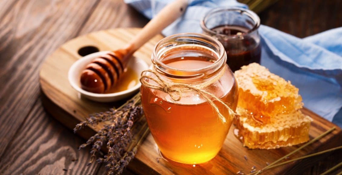كيفية تذويب شمع العسل