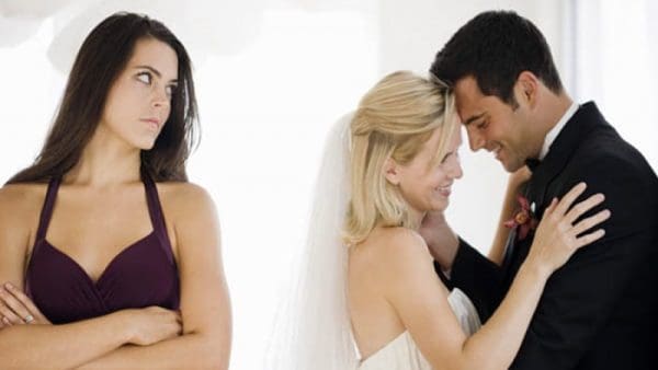 هل الماضي يؤثر على الحاضر في الزواج والعلاقات